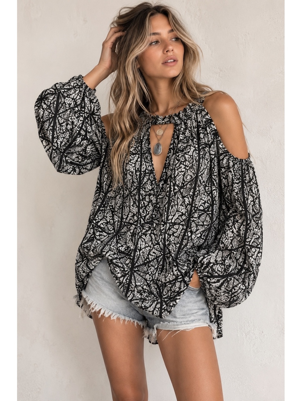 Free People Womens L- XL ( tag missing) Cold Shoulder Boho Tunic Top Linen Blend